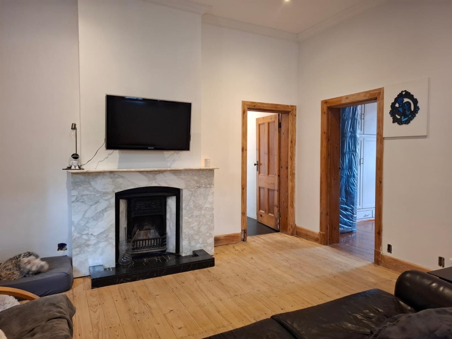3 Bedroom Property for Sale in Sea Point Western Cape